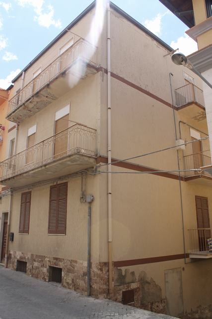 CASA PULIZZI VIA SIRACUSA - PROPERTY IN SICILY