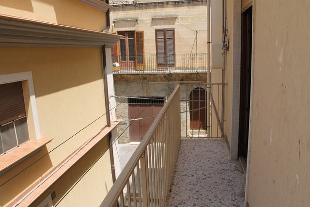 CASA PULIZZI VIA SIRACUSA - PROPERTY IN SICILY