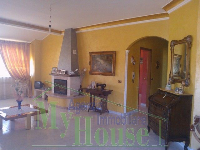 VILLA IN VIA NAZIONALE AD ALESSANRDIA - PROPERTY IN SICILY