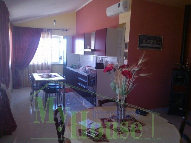 VILLA IN VIA NAZIONALE AD ALESSANRDIA - PROPERTY IN SICILY