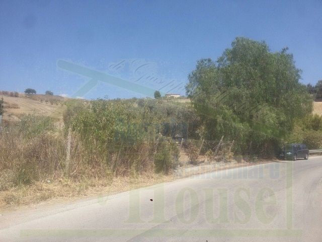 TERRENO VACCARO – CONTRADA QUARTO ROCCHI