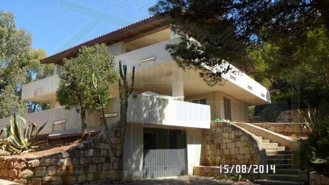 PRESTIGIOSA VILLA A SECCGRANDE