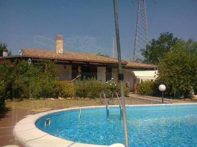 VILLA PANORAMICA A VILLAFRATI