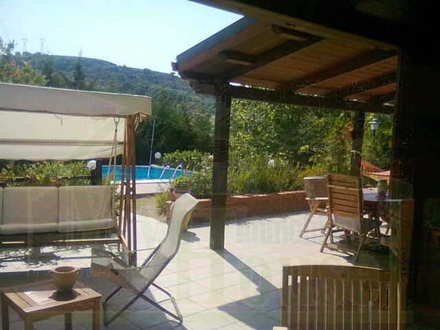 VILLA PANORAMICA A VILLAFRATI