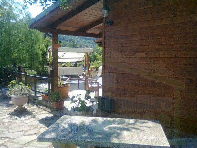 VILLA PANORAMICA A VILLAFRATI