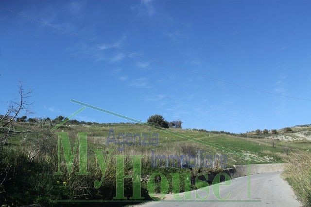 TERRENO FERRO CONTRADA QUARTO DI ROCCHI