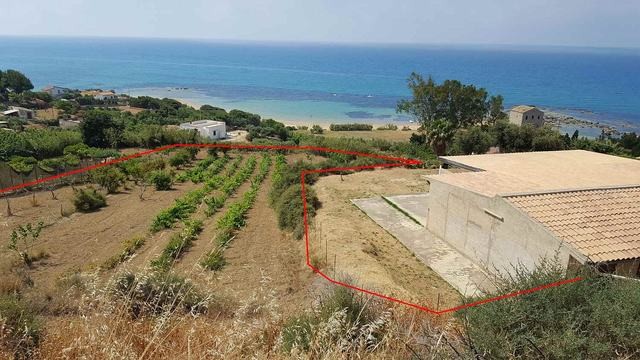 FANTASTICO TERRENO LUNGO LA COSTA SUD - PERGOLE REALMONTE