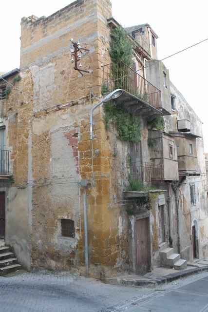 CASA ENZO SALITA CONVENTO
