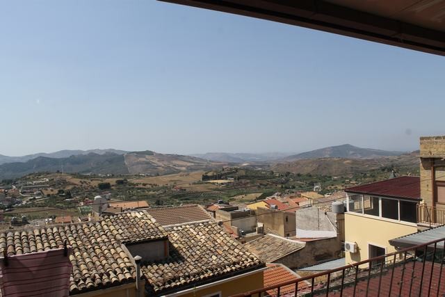 HOUSE IN VIA ANTINORI