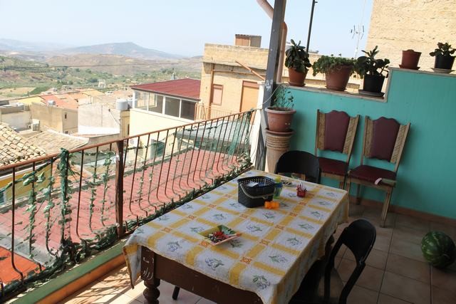 HOUSE IN VIA ANTINORI