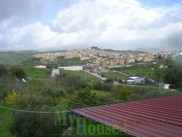 PANORAMIC HOUSE AND LAND CONTRADA FAMIDRU