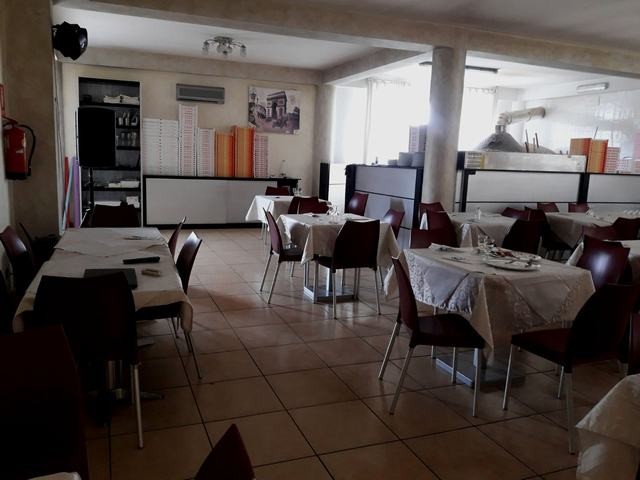 VENDESI ATTIVITA' COMMERCIALE - ALESSANDRIA DELLA ROCCA