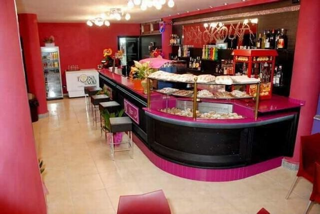 VENDESI ATTIVITA' COMMERCIALE - ALESSANDRIA DELLA ROCCA