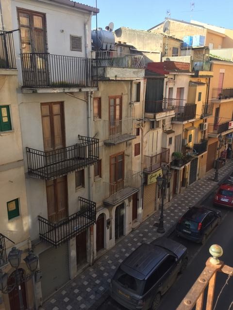 CASA BRANCATO – VIA MONTUORO E CORSO VITTORIO EMANUELE