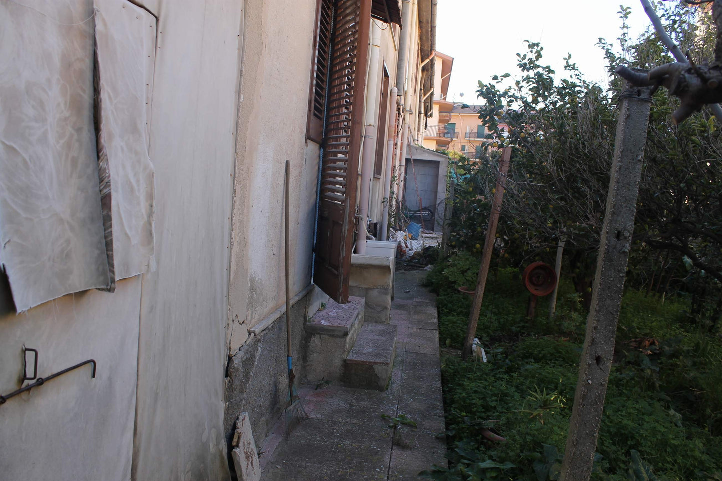 ANGEL HOUSE - SAN GREGORIO MAGNO STREET