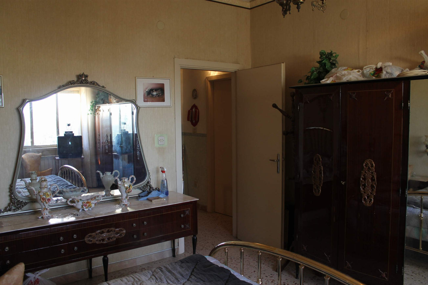 ANGEL HOUSE - SAN GREGORIO MAGNO STREET