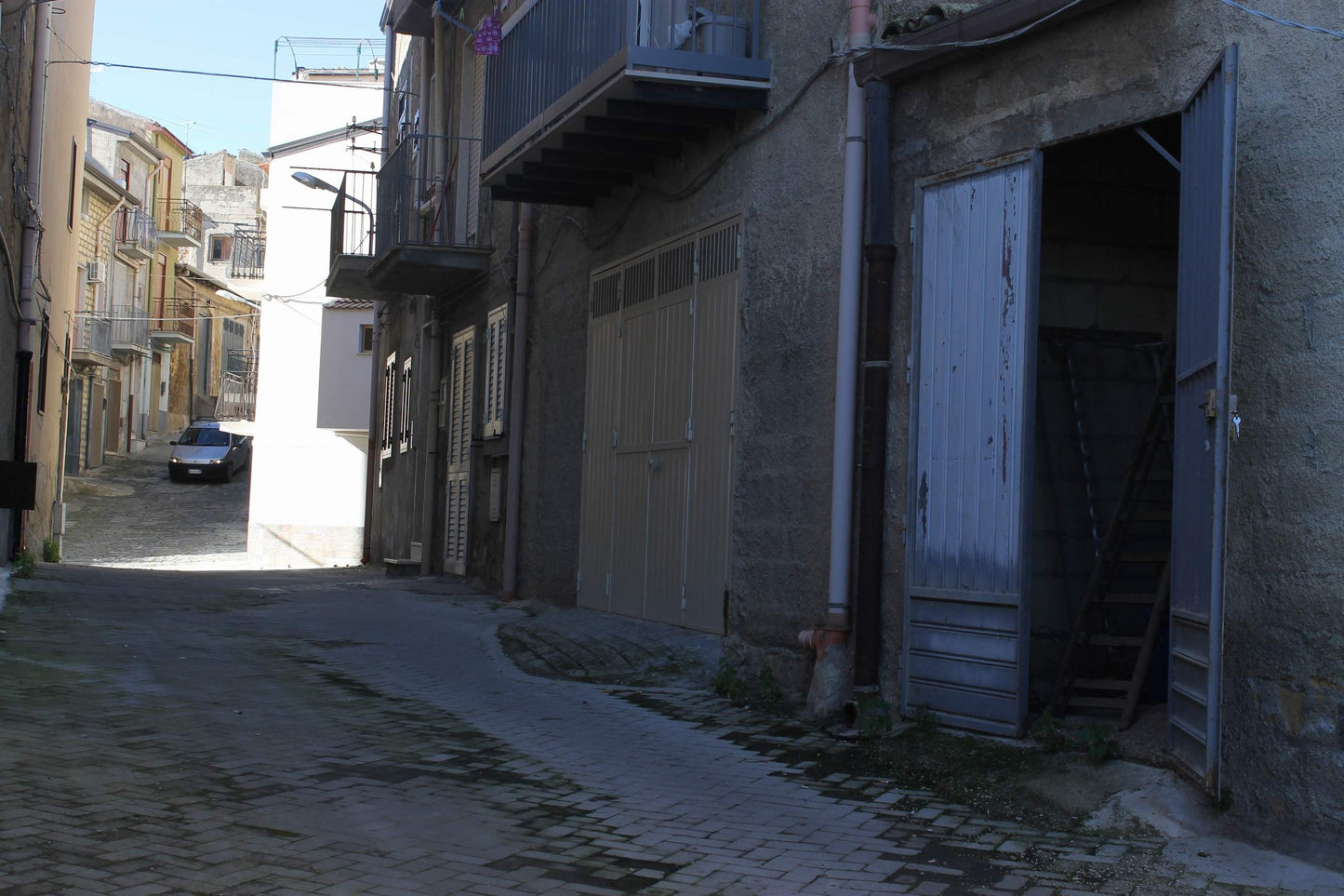 GARAGE D'ANGELO – VIA MONTALBANO