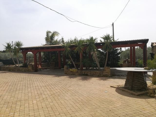 CASA CACCIATORE - FAVARA (AG)
