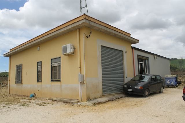 HOUSE AND LAND CARUSO – ZONA CAMPO SPORTIVO