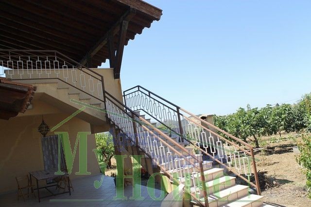 VILLA GIUSEPPE – VIA UGO FOSCOLO