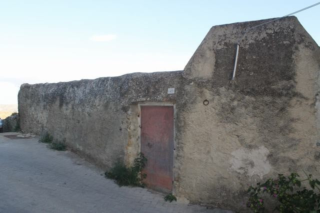 CICCARELLO GARAGE E MAGAZZINO – VIA PERCIO E VIA TAMBURELLO