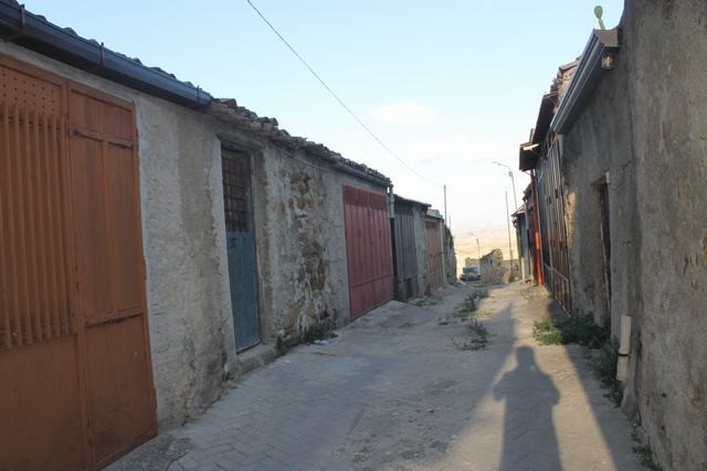 CICCARELLO GARAGE E MAGAZZINO – VIA PERCIO E VIA TAMBURELLO