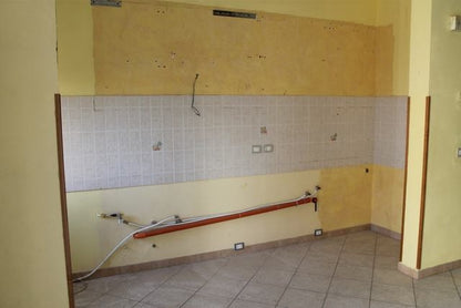 APPARTAMENTO  VIZZI (SECONDO PIANO) VIA CRISPI