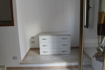 APT VIZZI  PRIMO PIANO E PIANO TERRA - VIA CINQUEMANI