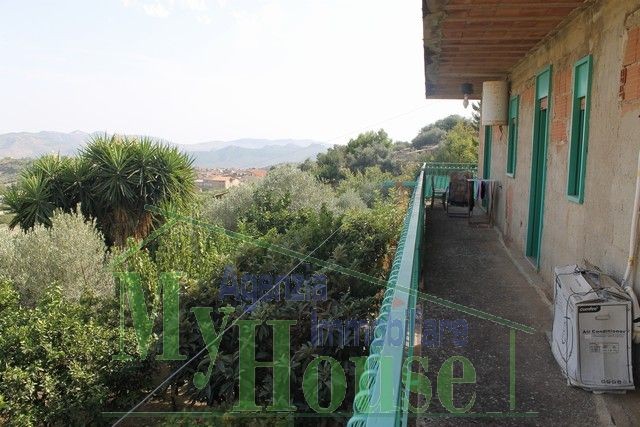 CASA  E TERRENO PANORAMICA  BARBARO CDA FELICIA