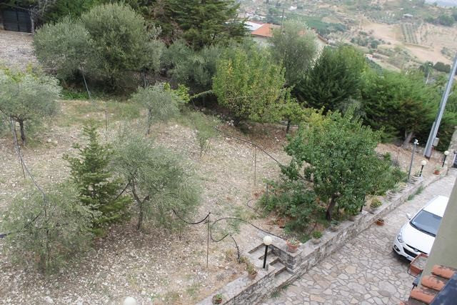 VILLA E TERRENO MARCHETTA – MONTI SICANI (AG)