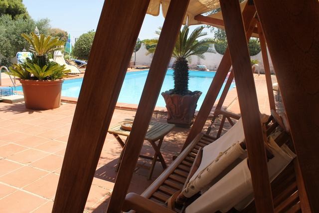 VILLA CON PISCINA - CARUBIA CDA MARULLO
