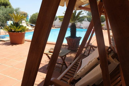 VILLA CON PISCINA - CARUBIA CDA MARULLO