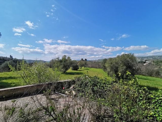 VILLA E TERRENO VERONIQUE CDA ZACCURAFA