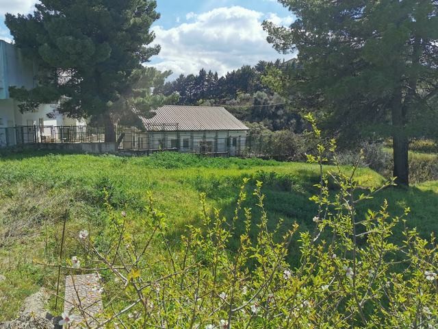 VILLA E TERRENO VERONIQUE CDA ZACCURAFA