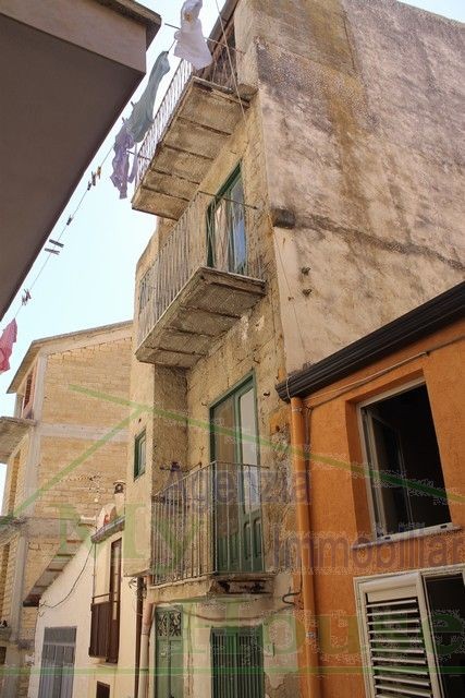 CASA ANTONINO VICOLO RIGGIO