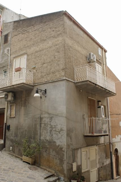 CASA CANNOVA SALITA CAMMARATA