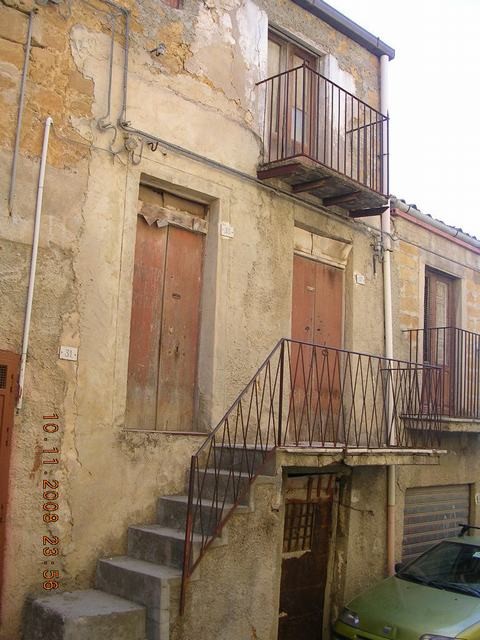 CASA IN VIA SIRACUSA - PROPERTY IN SICILY