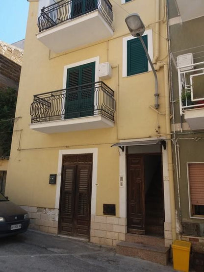 CASA TESTASECCA – VIA OBERDAN N.50, SAN BIAGIO PLATANI