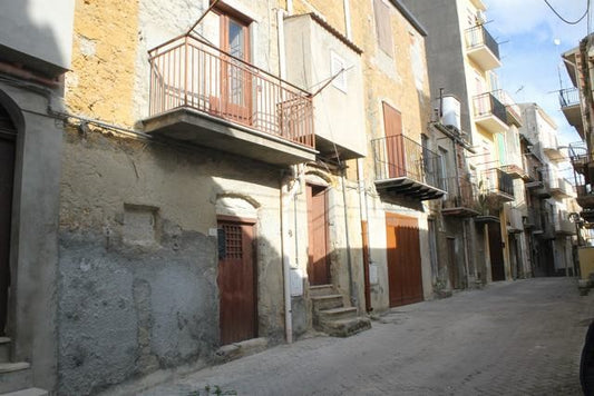 CASA CANNATELLA VIA CRISPI