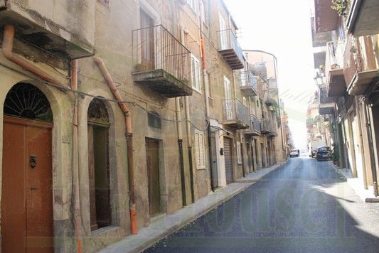GARAGE MARTORANA VIA CORDOVA - PROPERTY IN SICILY
