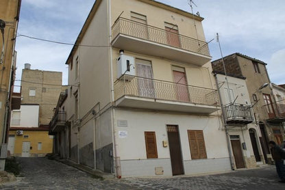 CASA PANORAMICA PRIMAVERA – SALITA RIGGIO E PIAZZA ORLANDO