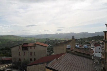 CASA PANORAMICA PRIMAVERA – SALITA RIGGIO E PIAZZA ORLANDO