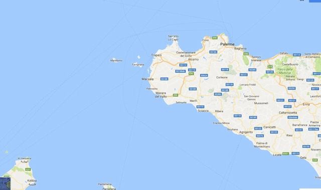 VILLA E TERRENO A MARE - PETROSINO (TP) - VILLA  JACQUES