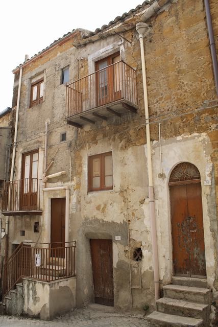 CASA CICCHIRILLO VIA  MONTUORO E VIA POGGIO