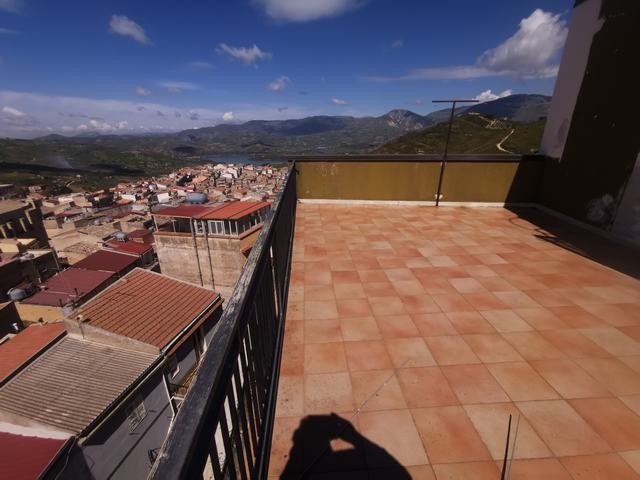 CASA SEDITA TRIOLO VIA VETURIA – ALESSANDRIA DELLA ROCCA (AG)