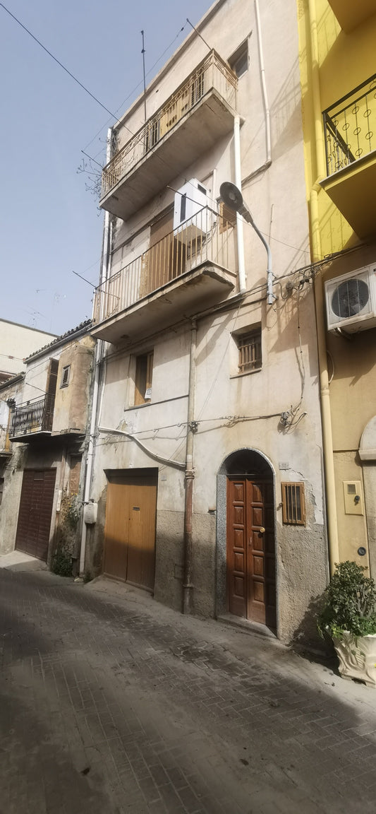 CASA CHIAZZA VIA CORDOVA