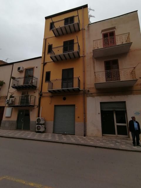 GAGLIANO HOUSE VITTORIO EMANUELE COURSE