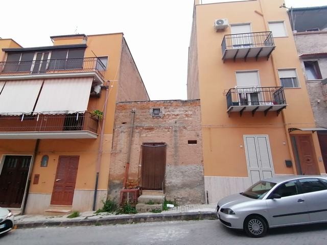 CASA VIA RIGGI – RIBERA (AG)
