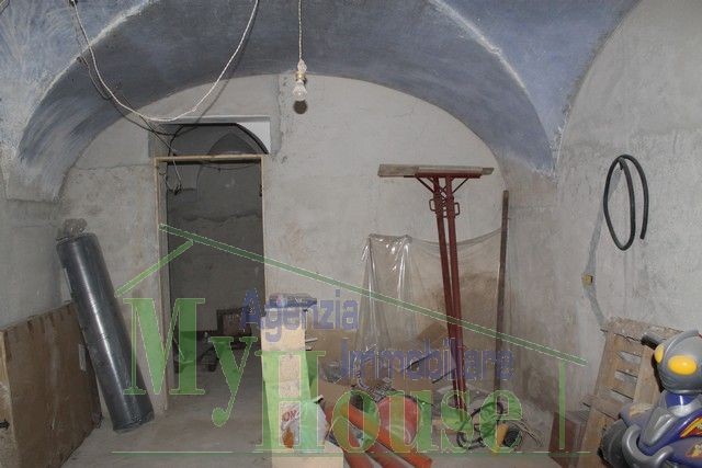 MAGAZZINO DI MICELI VIA ARCURI - PROPERTY IN SICILY