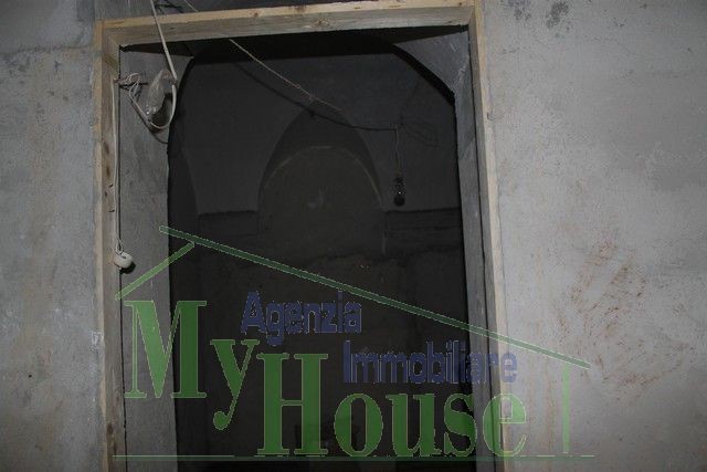 MAGAZZINO DI MICELI VIA ARCURI - PROPERTY IN SICILY